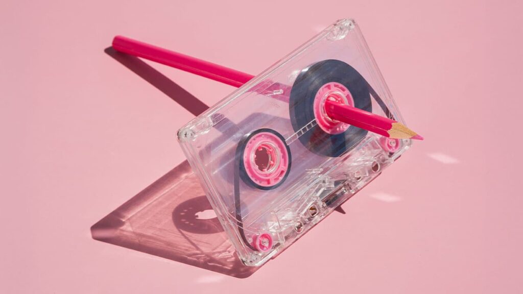 Por que as crianças gostam de repetir tudo?