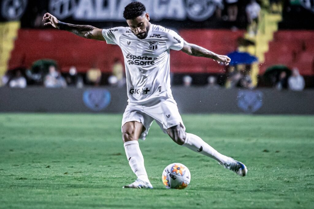 Cear segura presso do Sport, leva a melhor nos pnaltis e avana na Copa do Nordeste