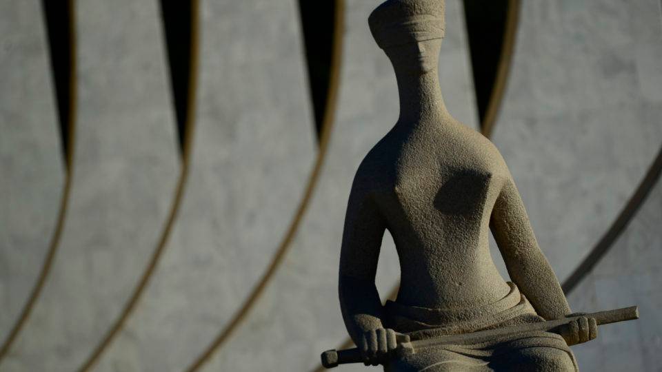 STF pode endurecer contra Eduardo e Jair Bolsonaro