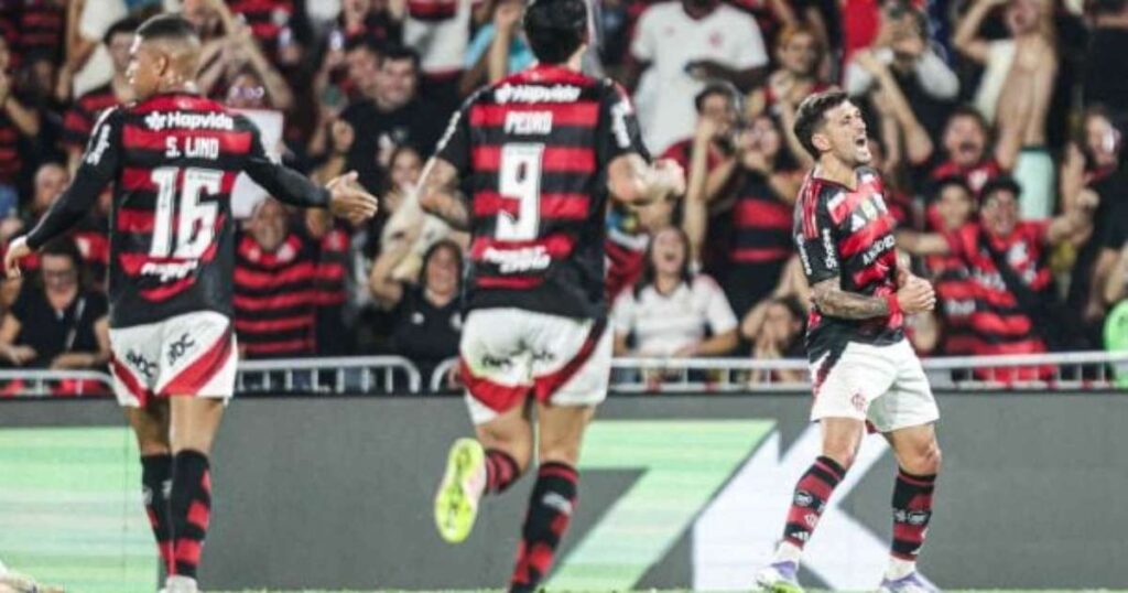 Flamengo atropela o Vitória na maior goleada dos pontos corridos: 8 a 0
