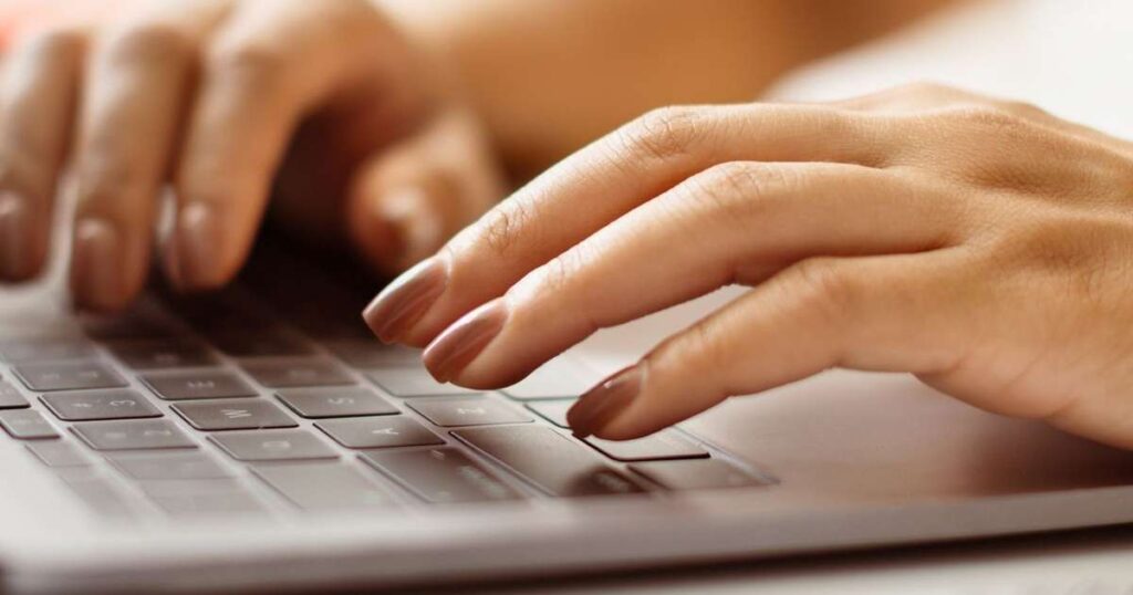 Essas cinco cores de unhas são as mais bonitas para começar setembro como a mais elegante e bonita do escritório