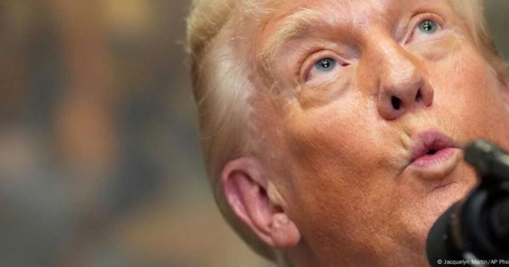 Trump assina ordem, e tarifaço entra em vigor em 7 de agosto