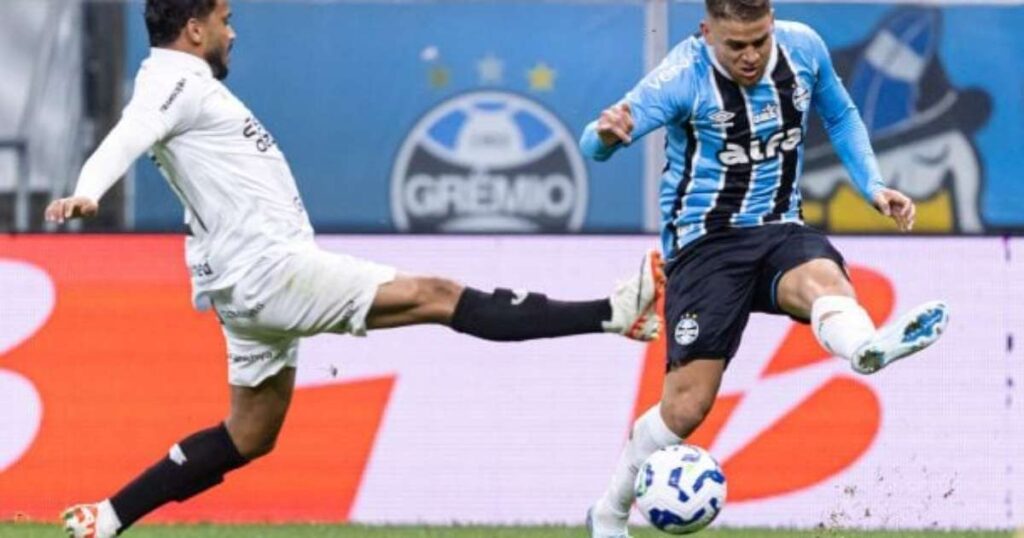 Mano Menezes vê evolução no jogo do Grêmio no empate