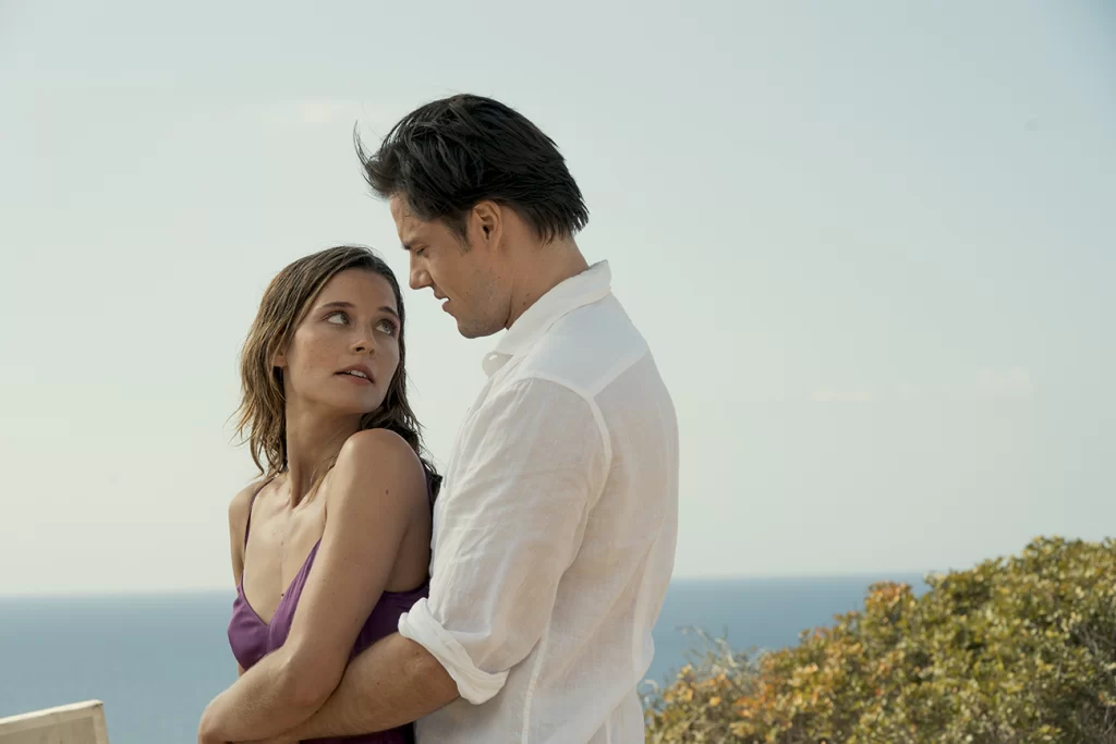 Novo suspense da Netflix estreou hoje e mostra como desejo e perigo podem dividir a mesma cama