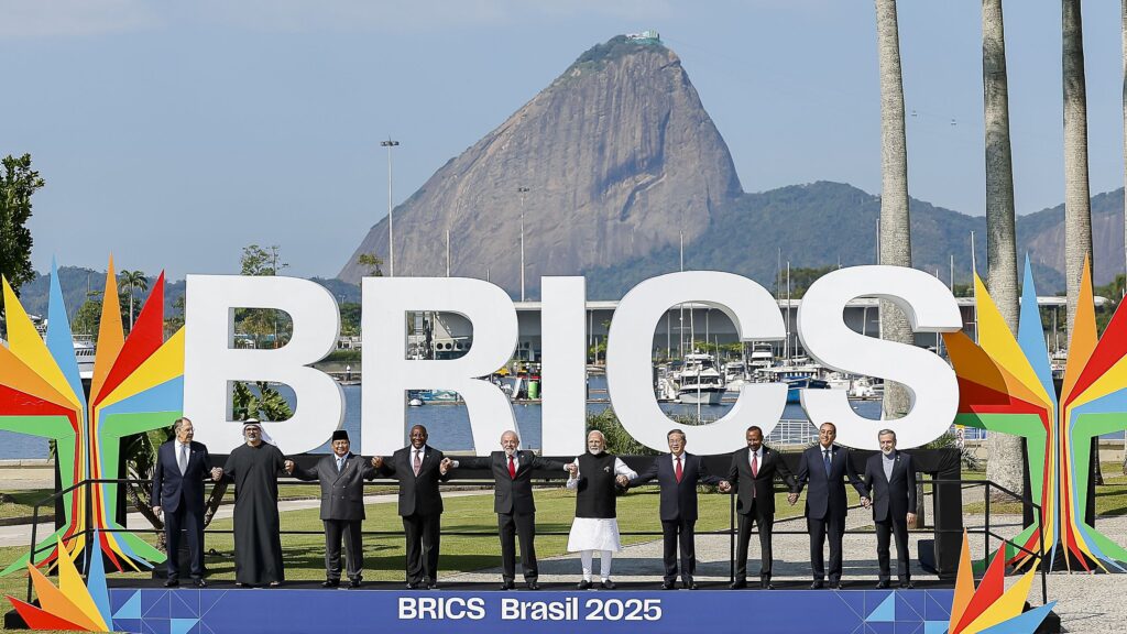 O papel de Lula na ofensiva dos Brics contra o dólar