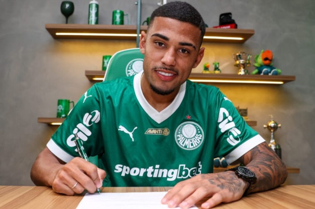 Palmeiras renova com Riquelme Fillipi e define multa em 100 milhões de euros