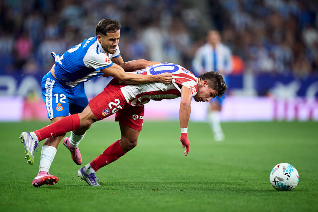 Atltico de Madrid larga na La Liga com derrota para o Espanyol