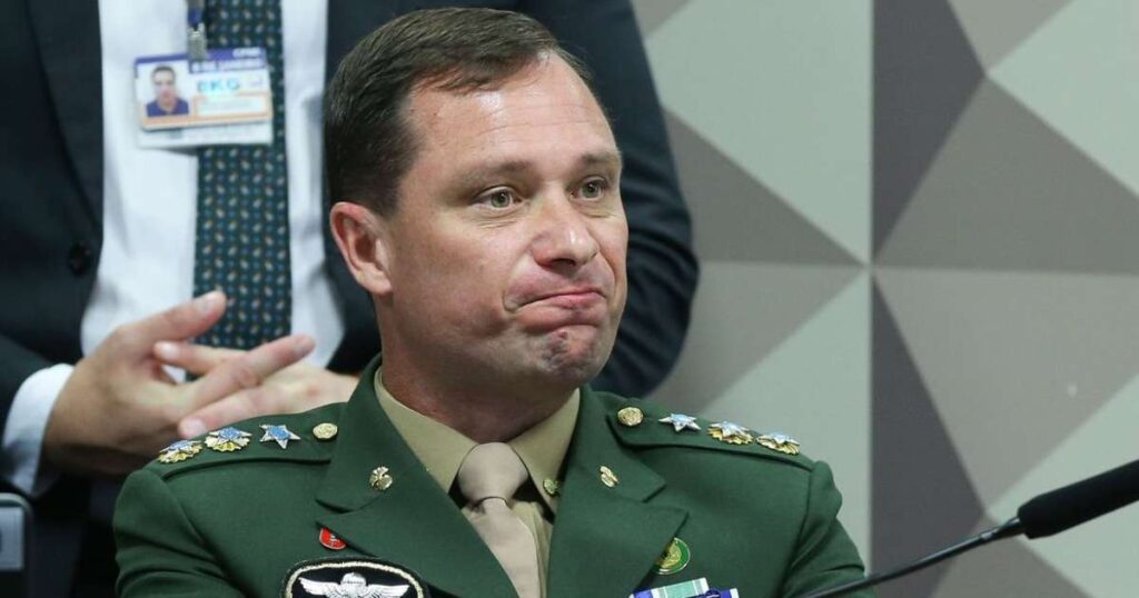 Reclamações sobre colaboração de Cid e ‘70 terabytes de arquivos’ costuram defesas da trama golpista no STF