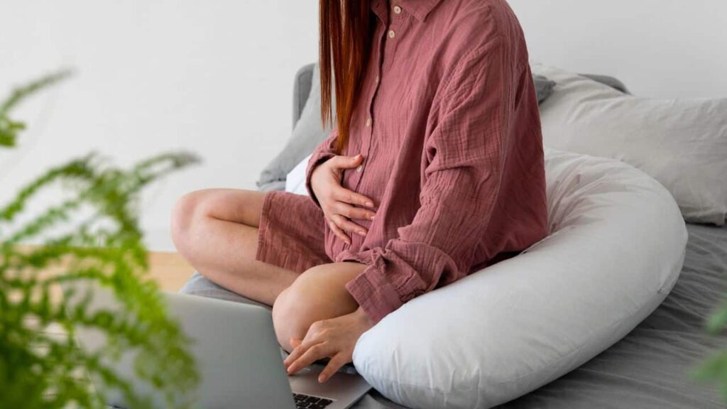 Como reconhecer os sinais de dor na gravidez ectópica