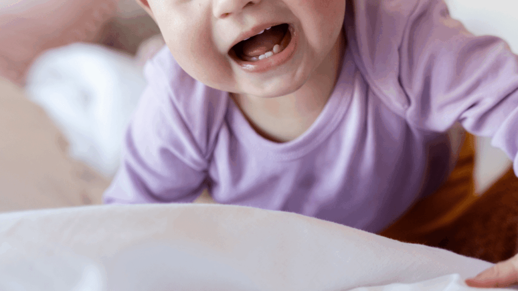 Saiba como amenizar a dor de dente do seu bebê