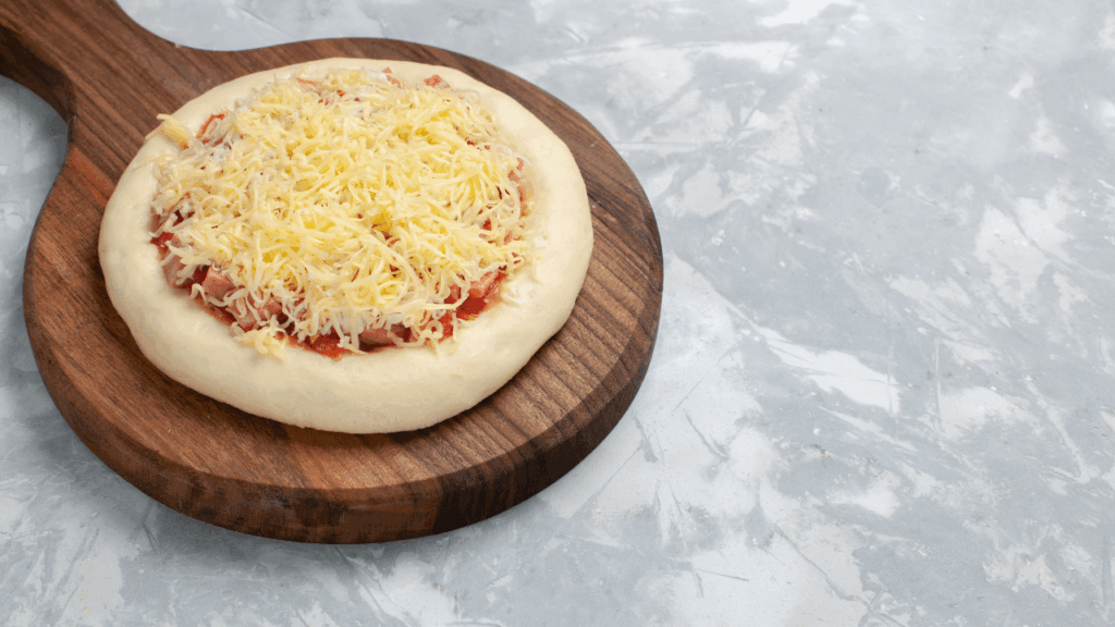 Receita fácil de pizza de pão de forma