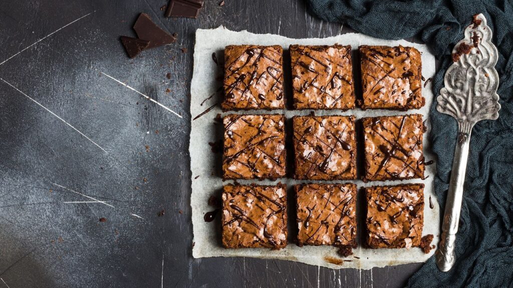 Receita fácil e fofinha de Brownie na air fryer- Pais e Filhos