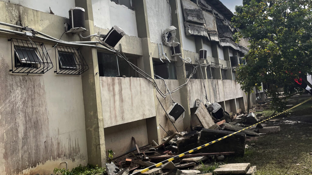 APIB informa sobre desabamento na Escola de Aplicação da UFPA, onde está instalada a Aldeia COP